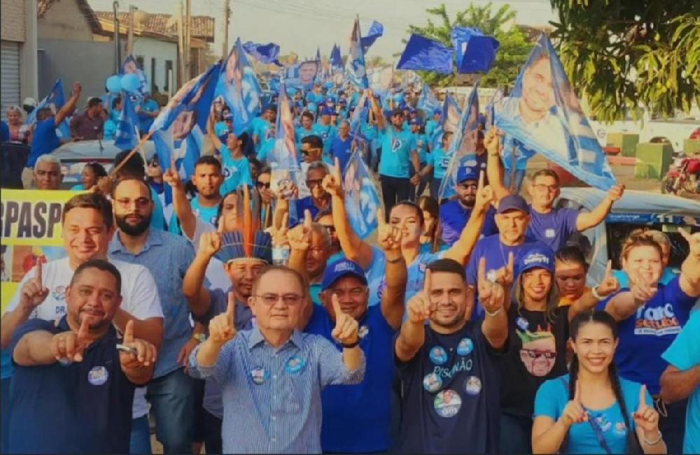 Wagno Godoy recebe apoio do senador Zequinha Marinho em passeata em Itupiranga